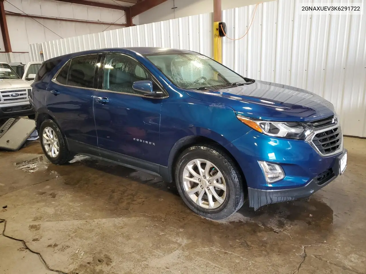2GNAXUEV3K6291722 2019 Chevrolet Equinox Lt