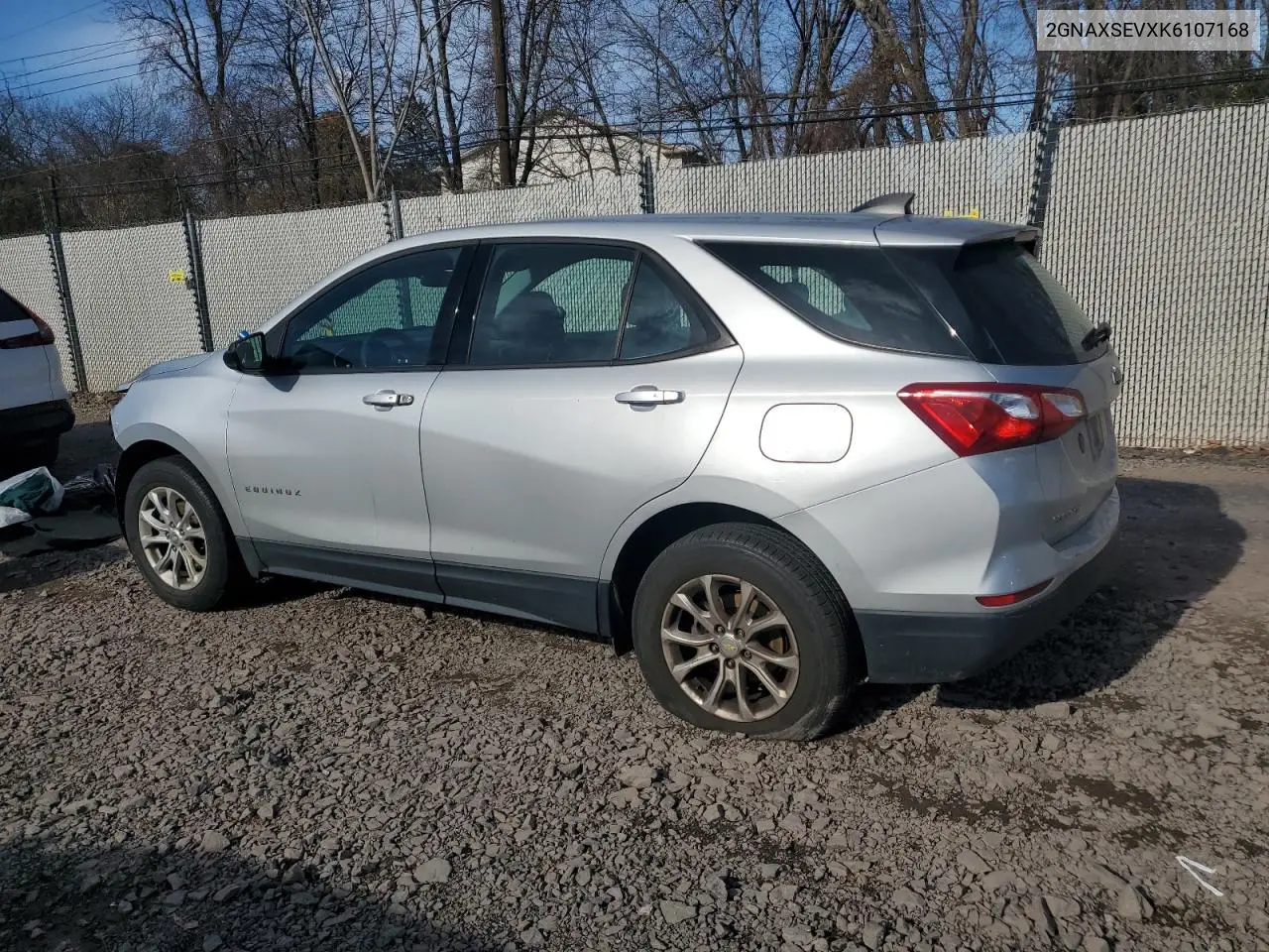 2GNAXSEVXK6107168 2019 Chevrolet Equinox Ls