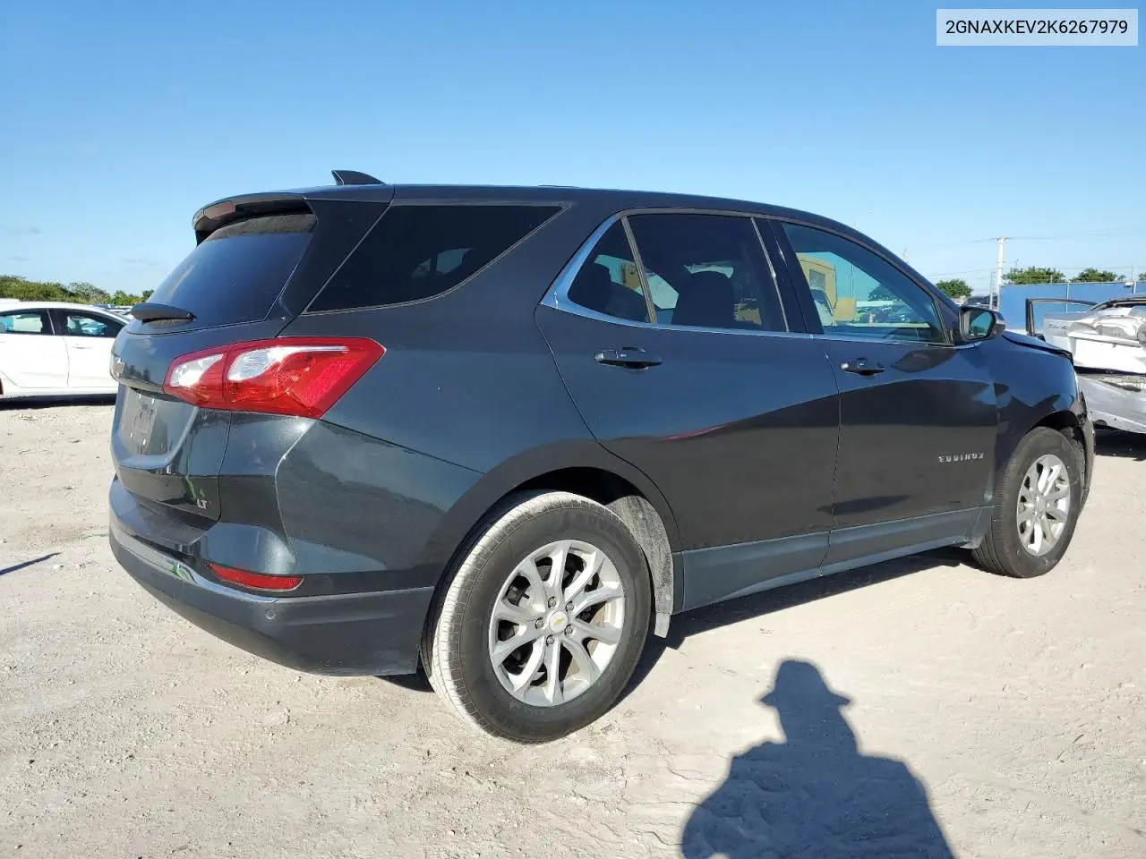 2GNAXKEV2K6267979 2019 Chevrolet Equinox Lt