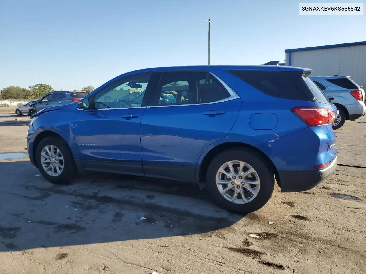3GNAXKEV5KS556842 2019 Chevrolet Equinox Lt