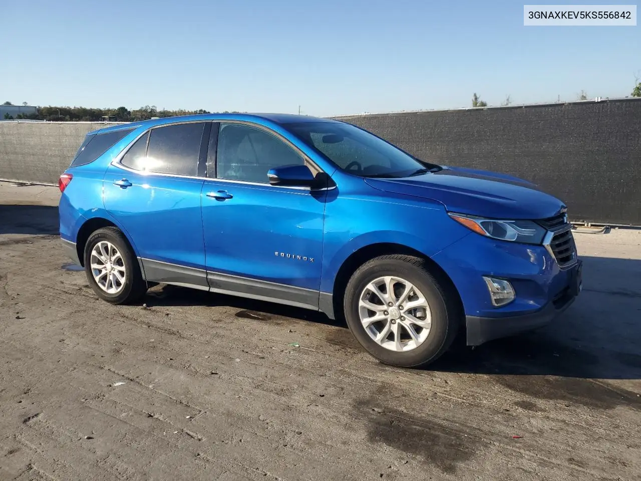 3GNAXKEV5KS556842 2019 Chevrolet Equinox Lt