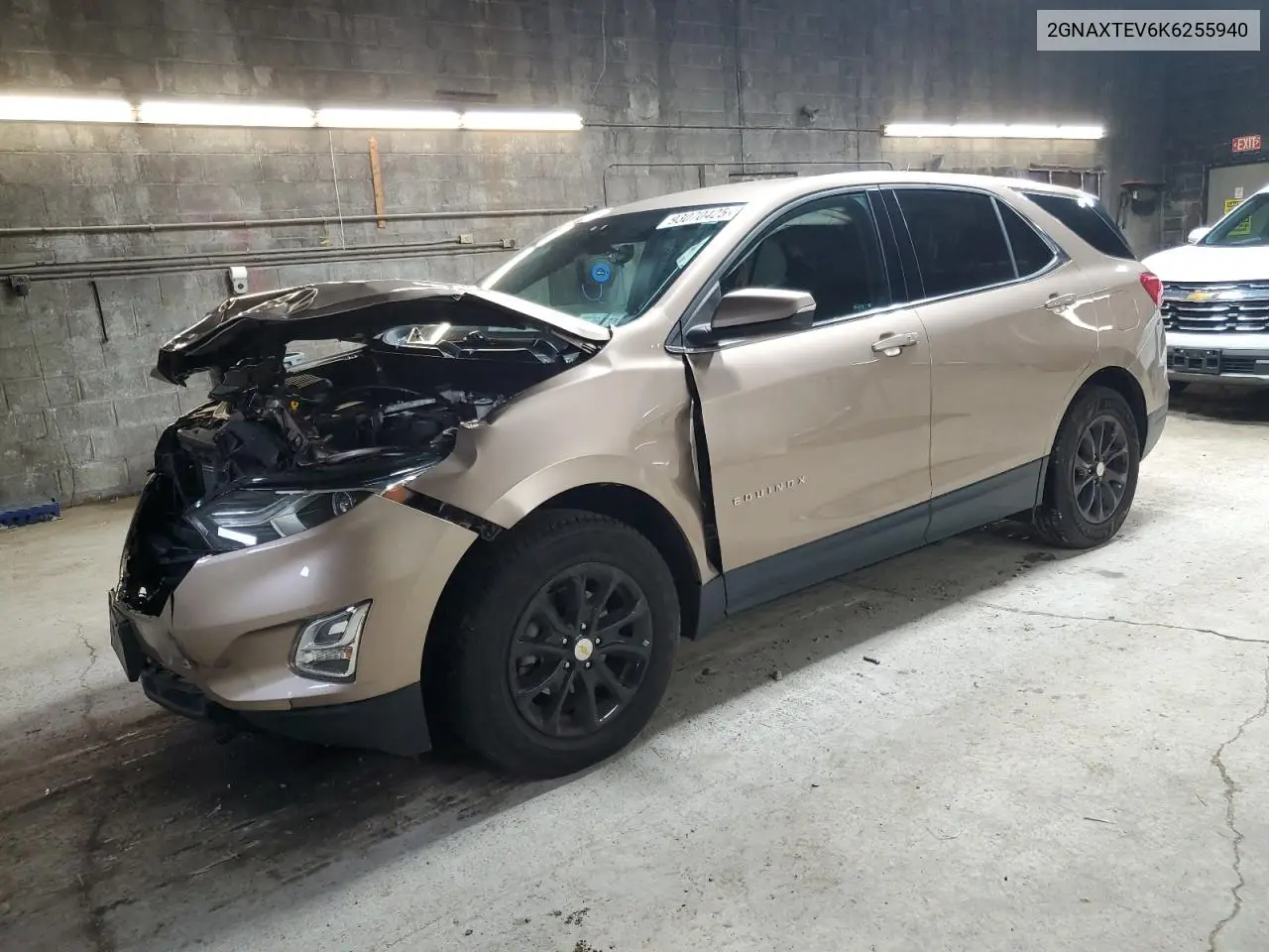 2GNAXTEV6K6255940 2019 Chevrolet Equinox Lt