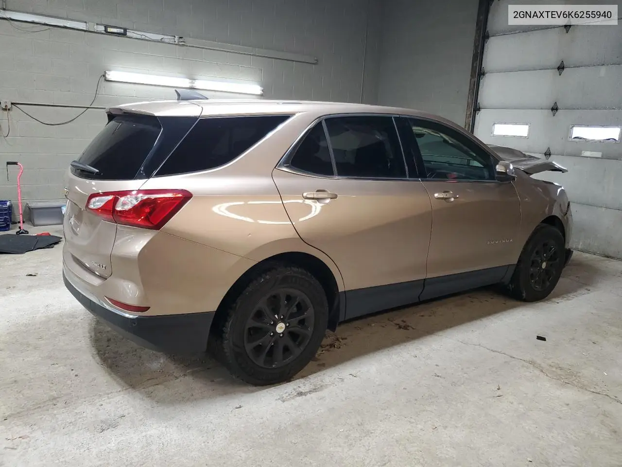 2GNAXTEV6K6255940 2019 Chevrolet Equinox Lt