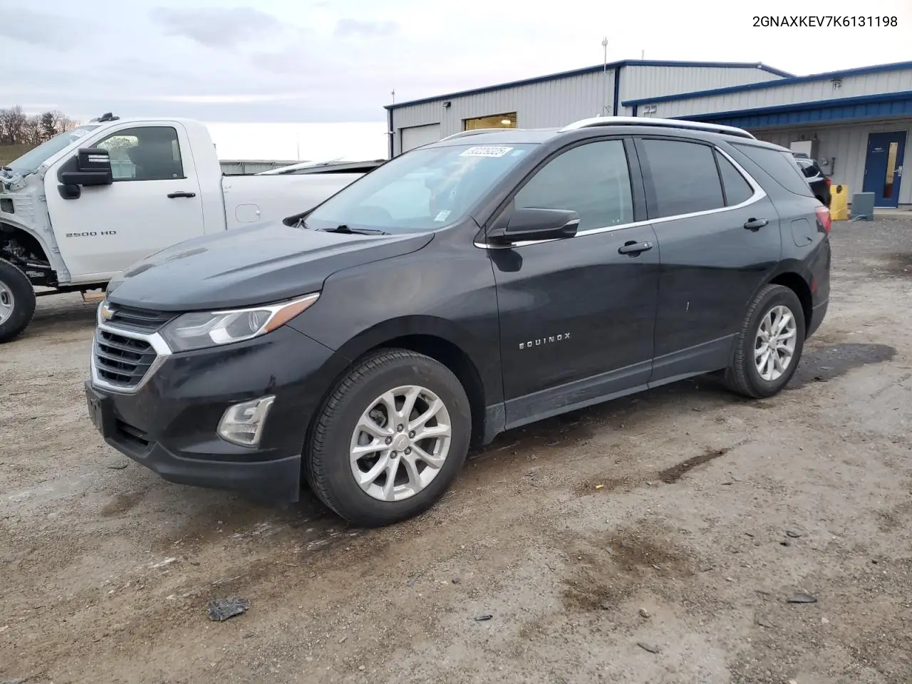 2GNAXKEV7K6131198 2019 Chevrolet Equinox Lt