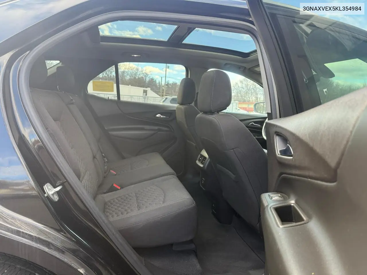 3GNAXVEX5KL354984 2019 Chevrolet Equinox Lt