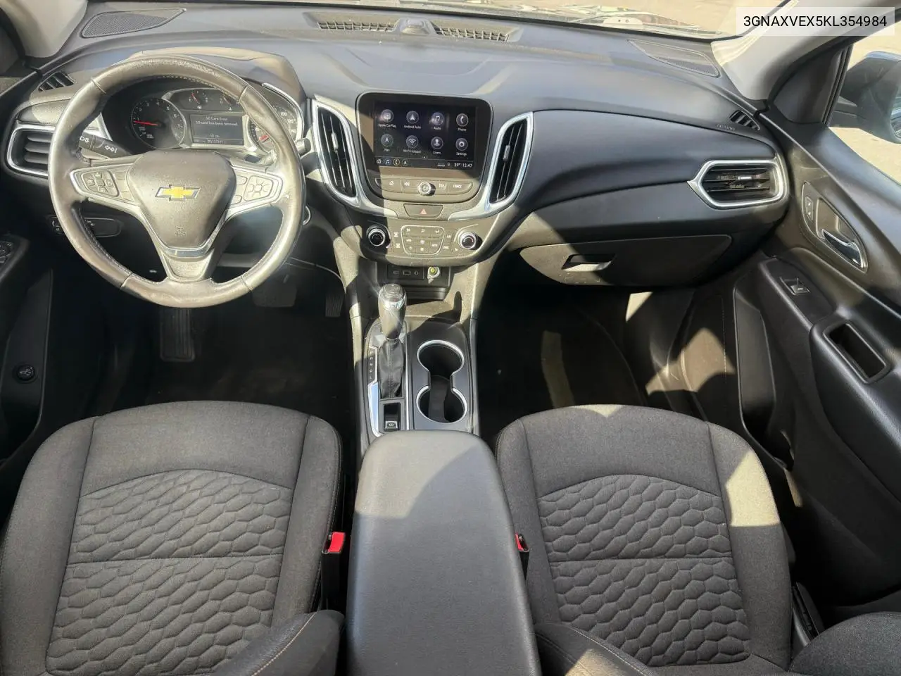 3GNAXVEX5KL354984 2019 Chevrolet Equinox Lt