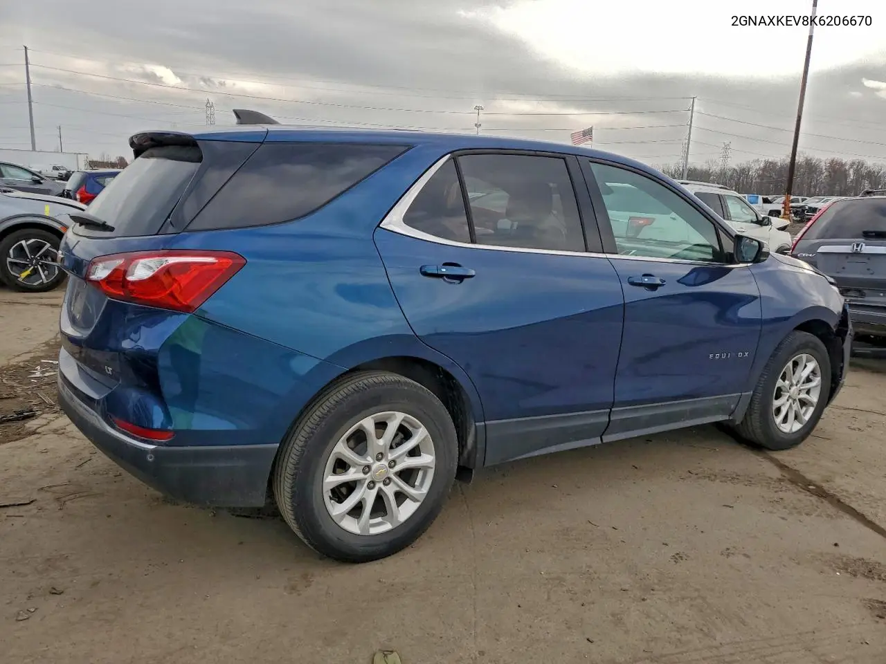 2GNAXKEV8K6206670 2019 Chevrolet Equinox Lt
