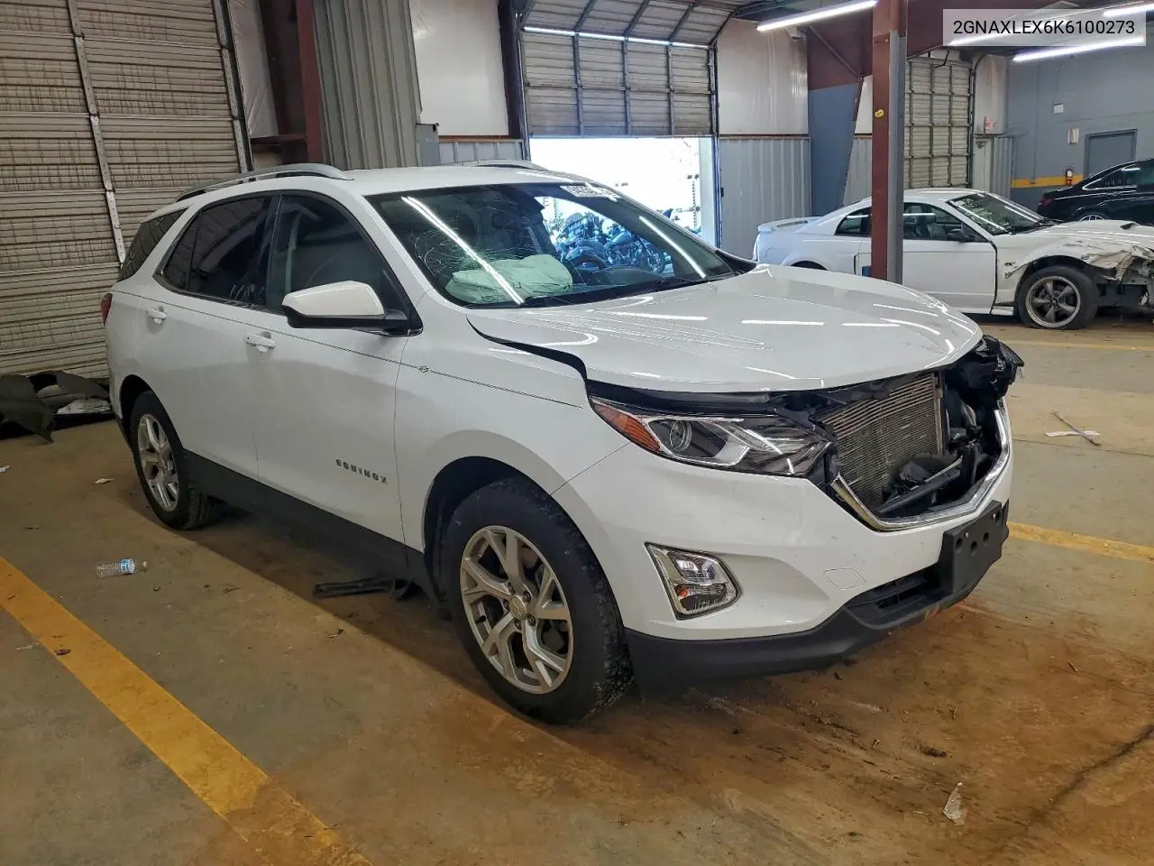 2GNAXLEX6K6100273 2019 Chevrolet Equinox Lt