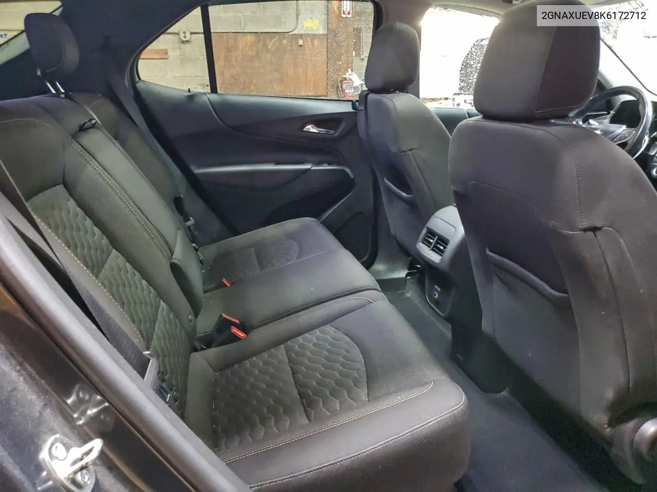 2GNAXUEV8K6172712 2019 Chevrolet Equinox Lt