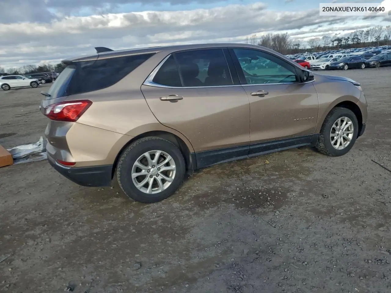 2GNAXUEV3K6140640 2019 Chevrolet Equinox Lt