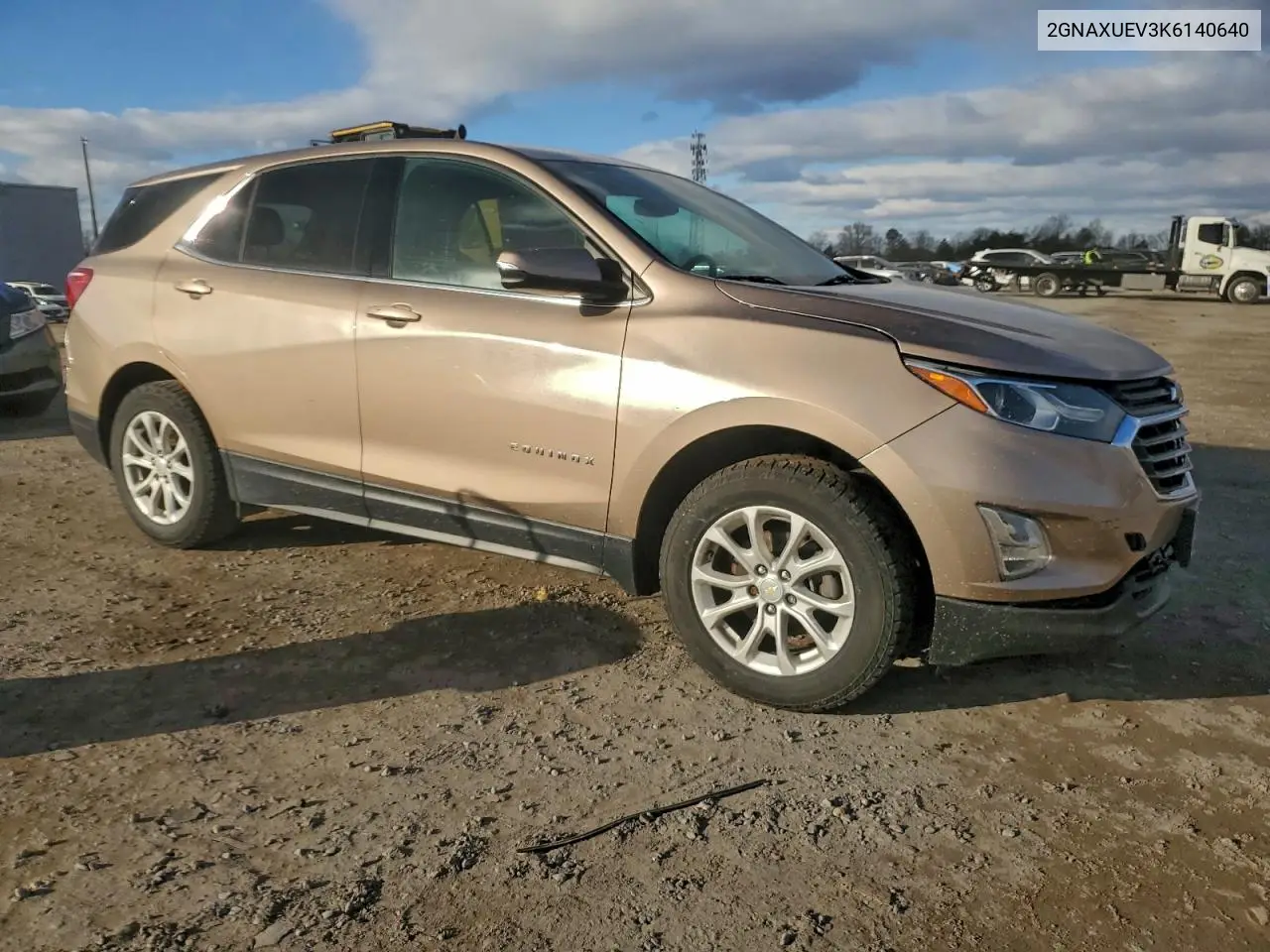 2GNAXUEV3K6140640 2019 Chevrolet Equinox Lt