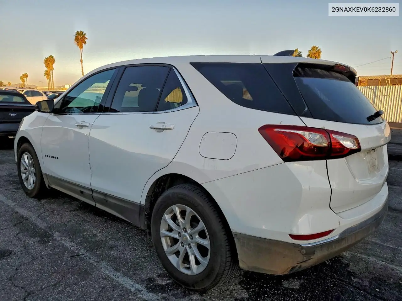 2GNAXKEV0K6232860 2019 Chevrolet Equinox Lt