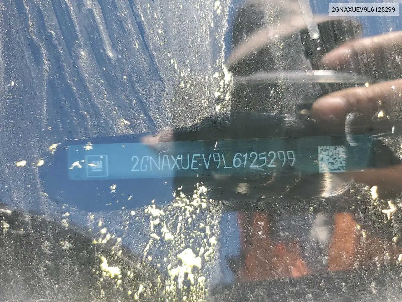 2GNAXUEV9L6125299 2020 Chevrolet Equinox Lt