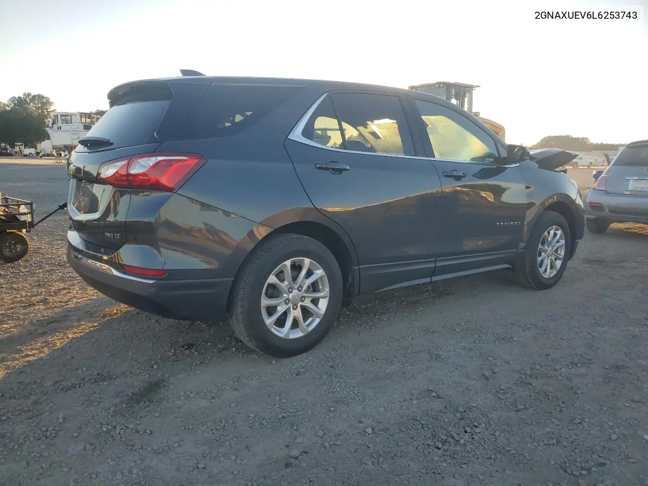2GNAXUEV6L6253743 2020 Chevrolet Equinox Lt