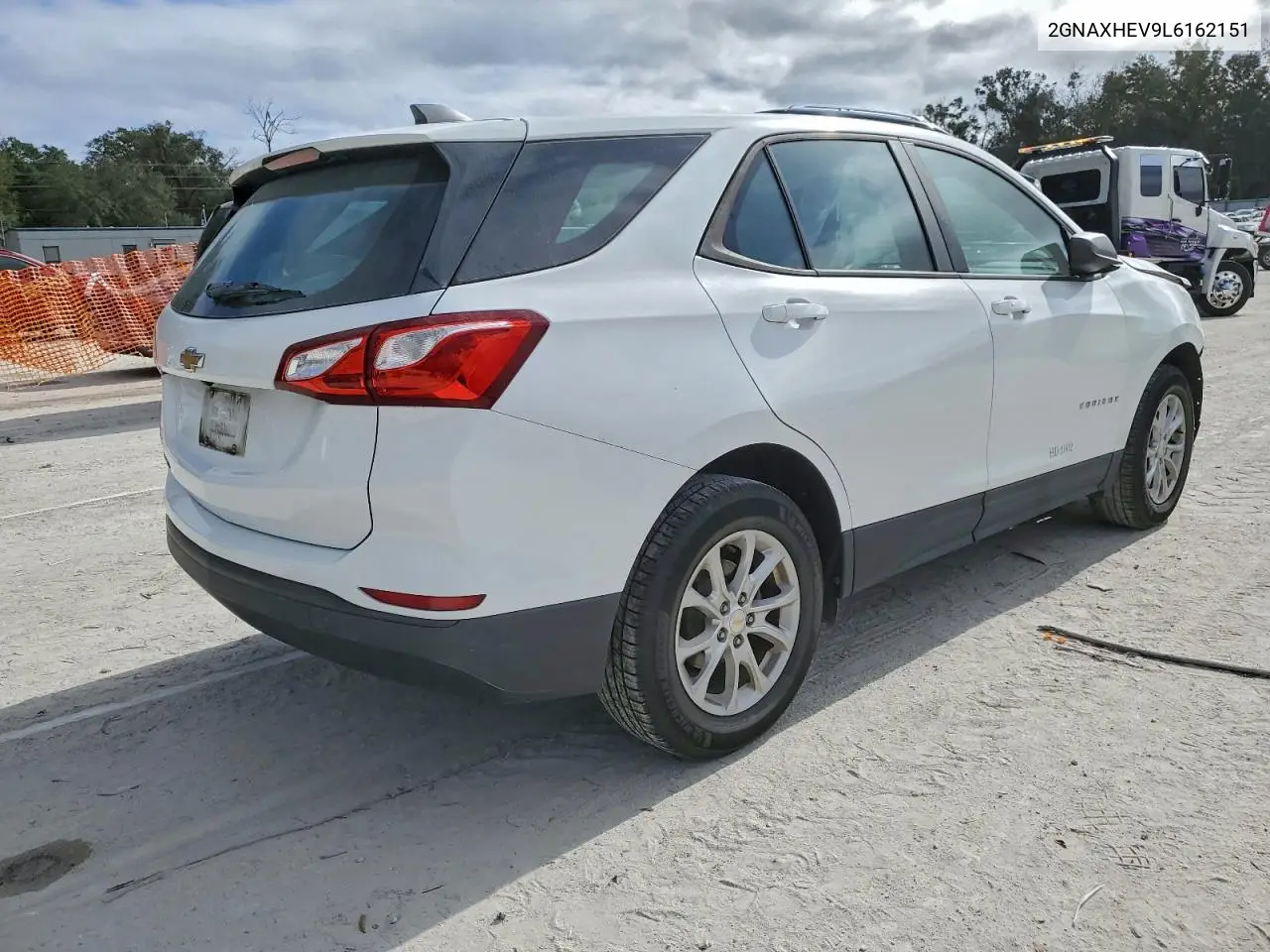 2GNAXHEV9L6162151 2020 Chevrolet Equinox Ls