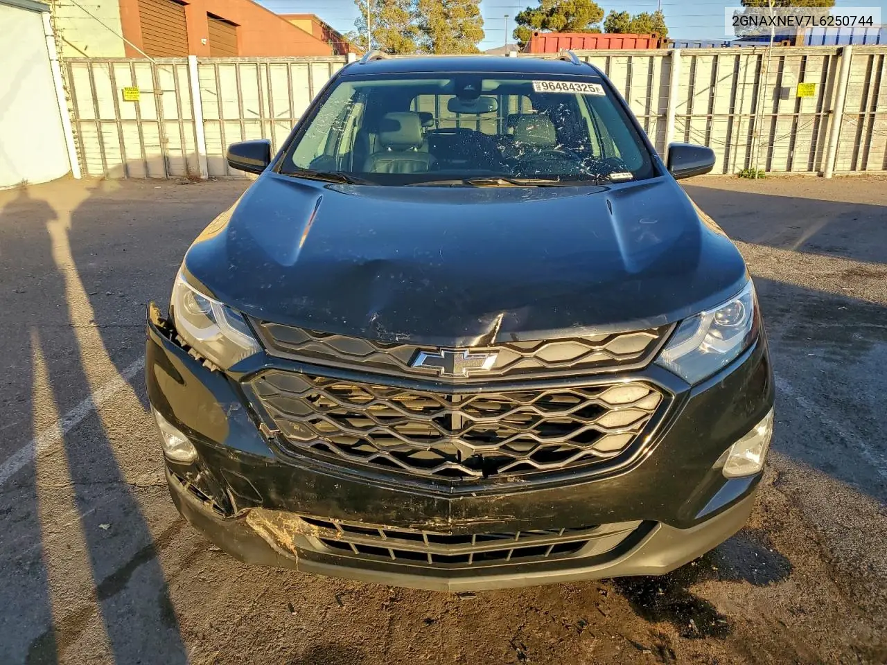 2GNAXNEV7L6250744 2020 Chevrolet Equinox Premier