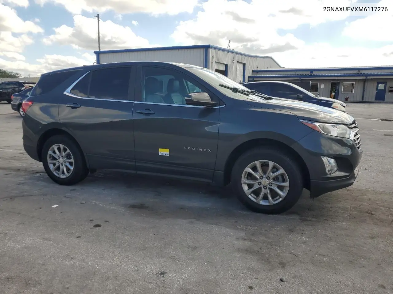 2GNAXUEVXM6117276 2021 Chevrolet Equinox Lt
