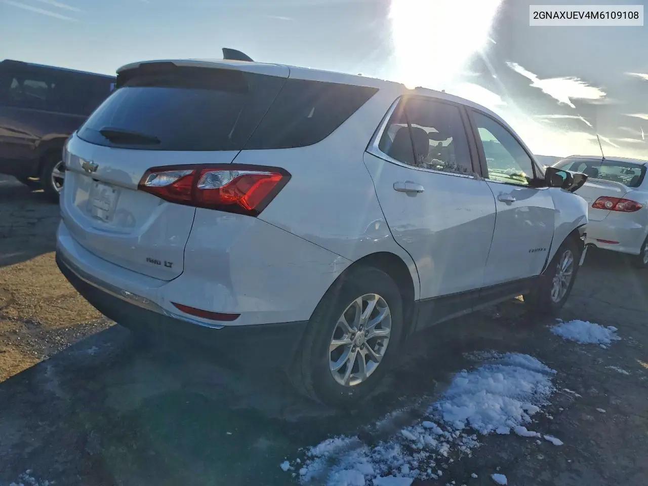 2GNAXUEV4M6109108 2021 Chevrolet Equinox Lt