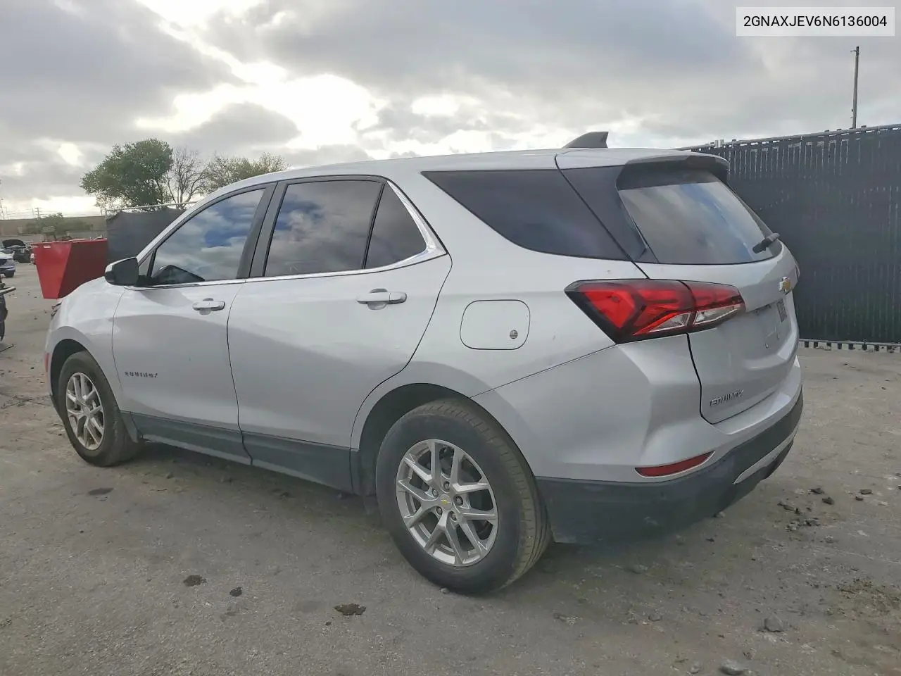 2GNAXJEV6N6136004 2022 Chevrolet Equinox Lt