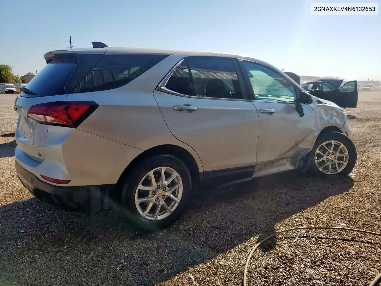 2GNAXKEV4N6132653 2022 Chevrolet Equinox Lt