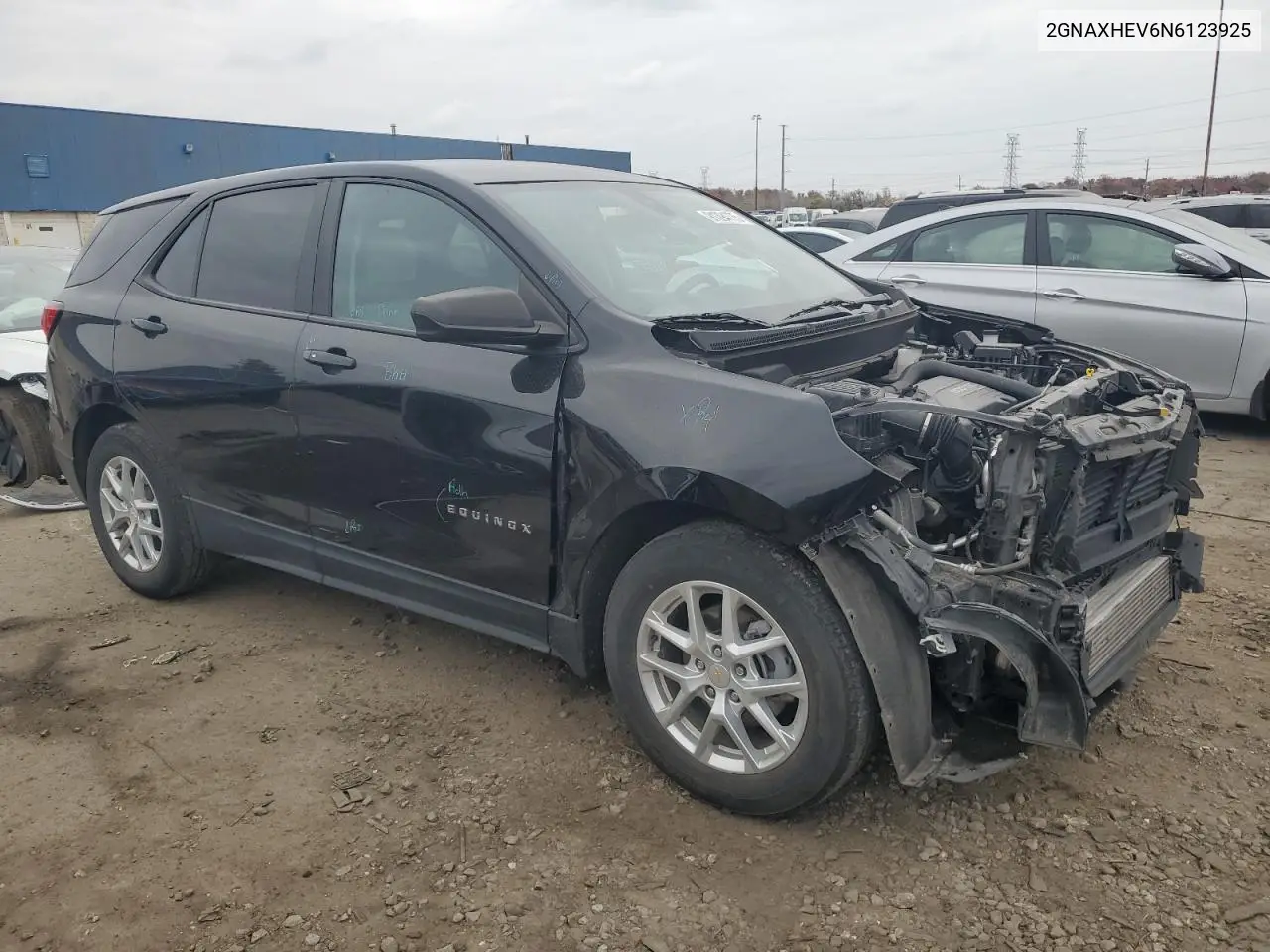 2GNAXHEV6N6123925 2022 Chevrolet Equinox Ls