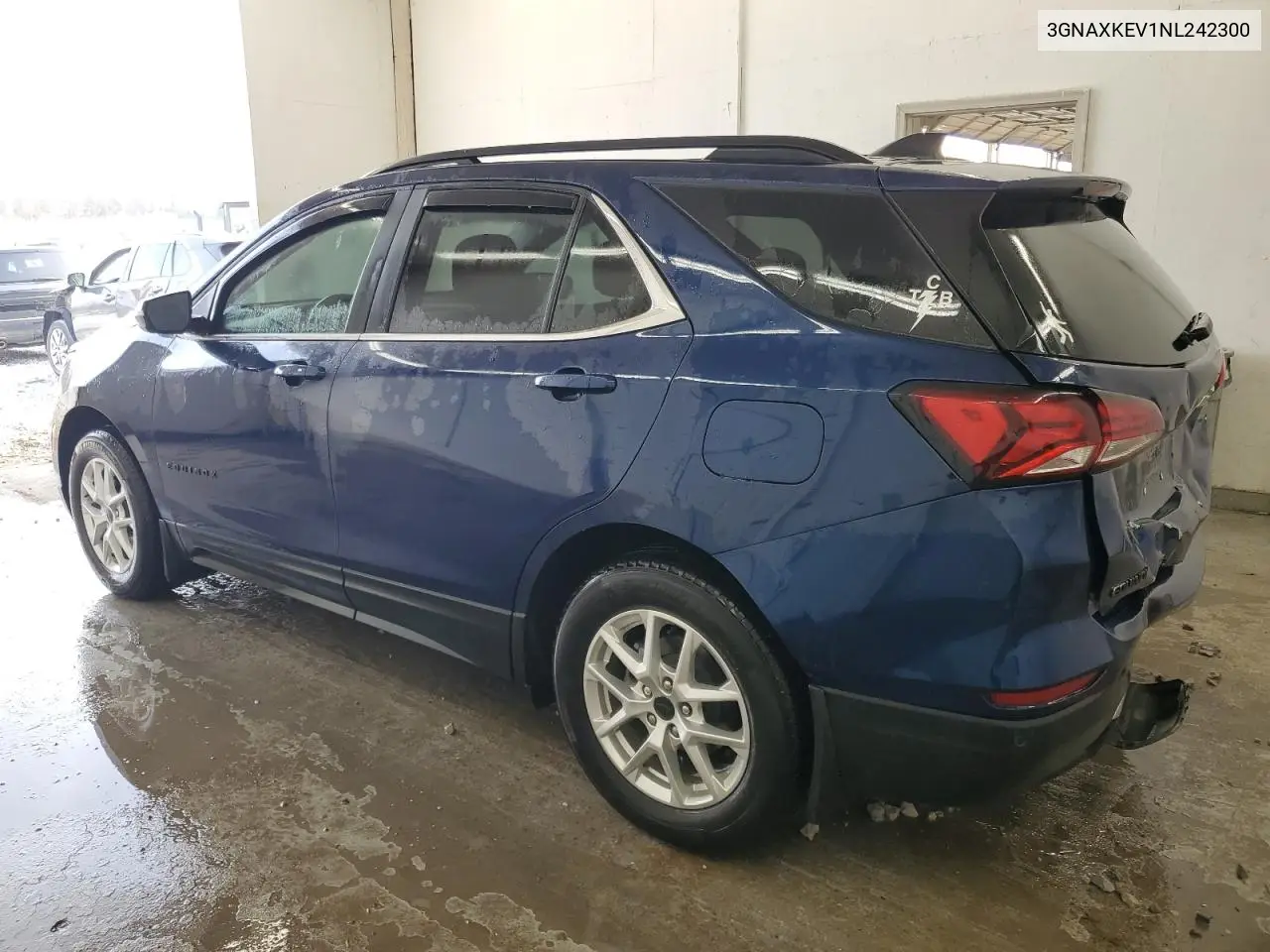 3GNAXKEV1NL242300 2022 Chevrolet Equinox Lt