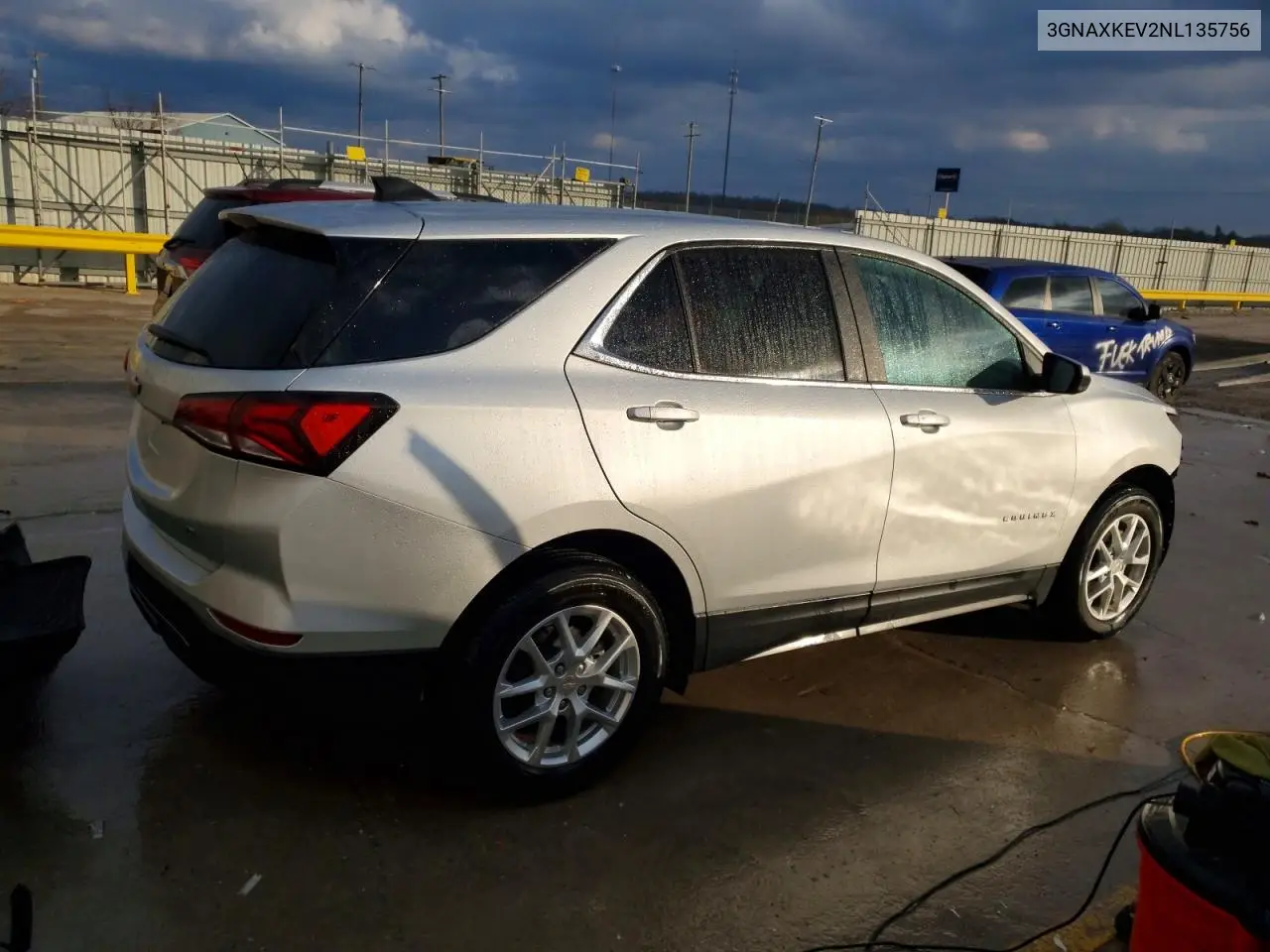 3GNAXKEV2NL135756 2022 Chevrolet Equinox Lt