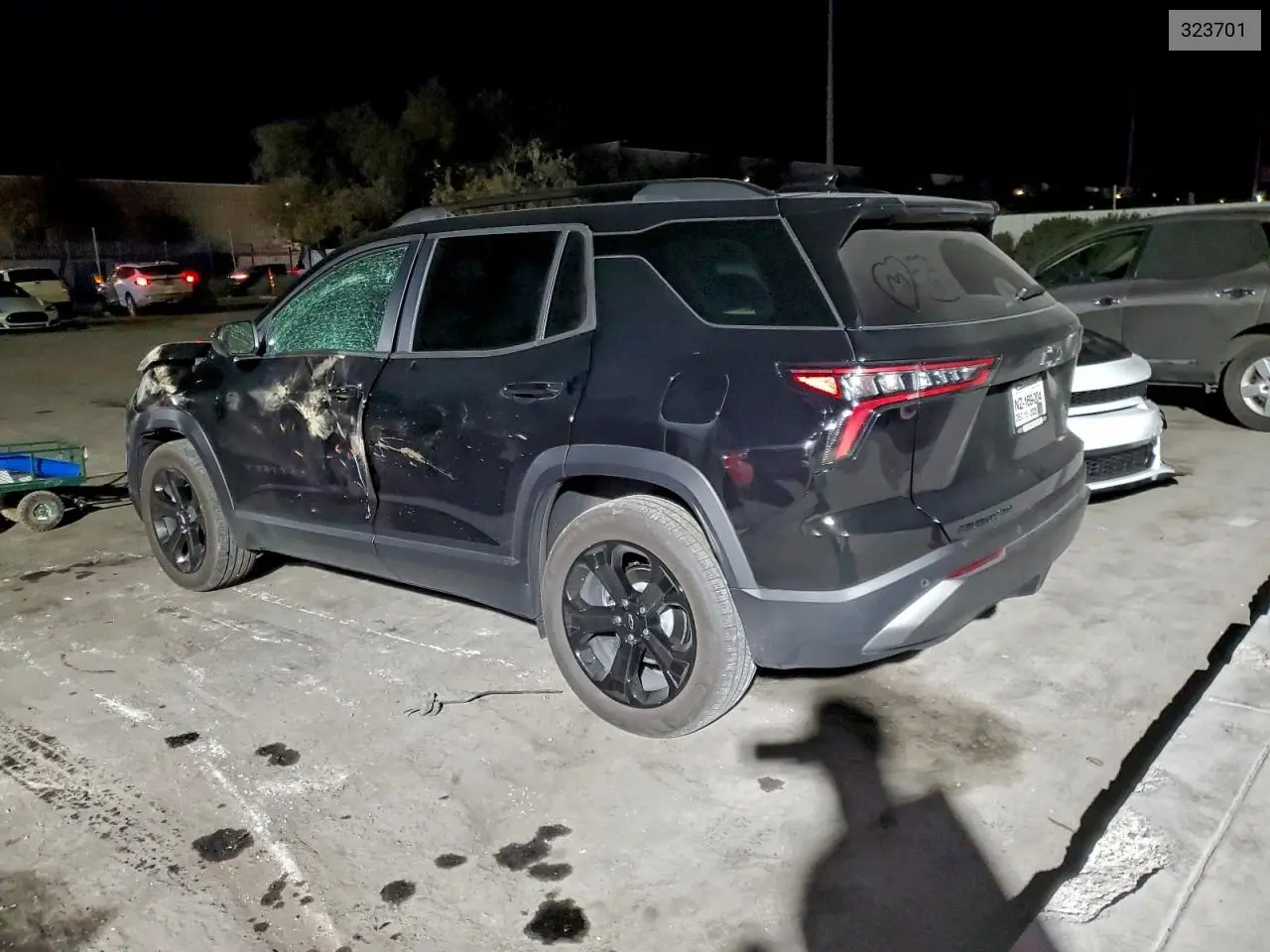 323701 2026 Chevrolet Equinox Lt