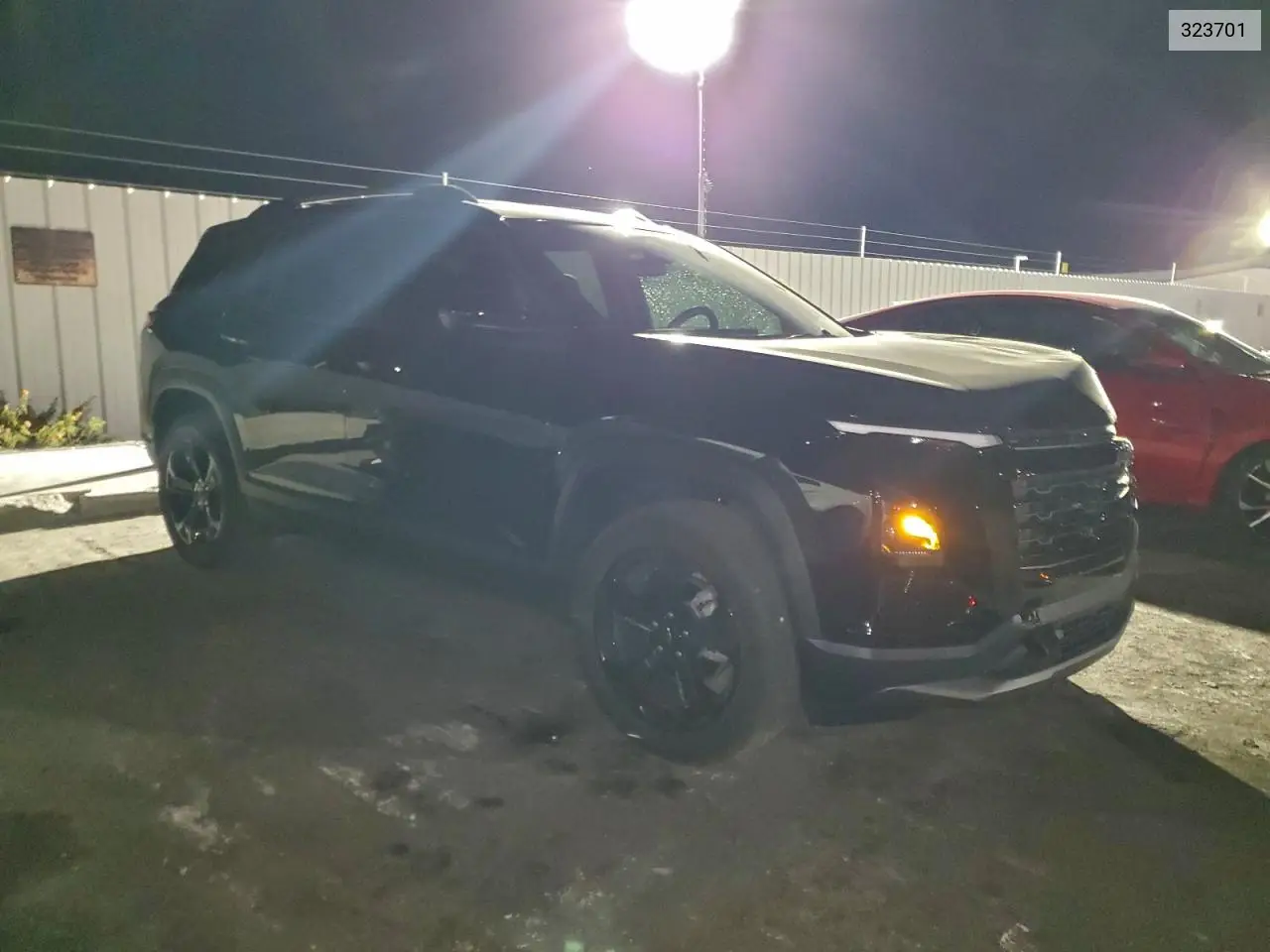 323701 2026 Chevrolet Equinox Lt
