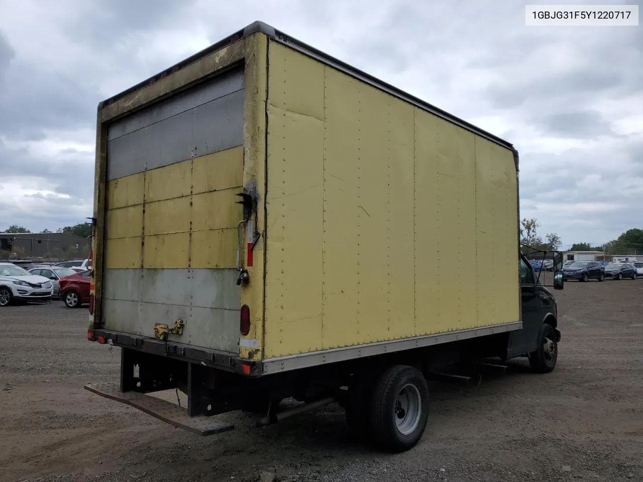 2000 Chevrolet Express G3500 VIN: 1GBJG31F5Y1220717 Lot: 70583174