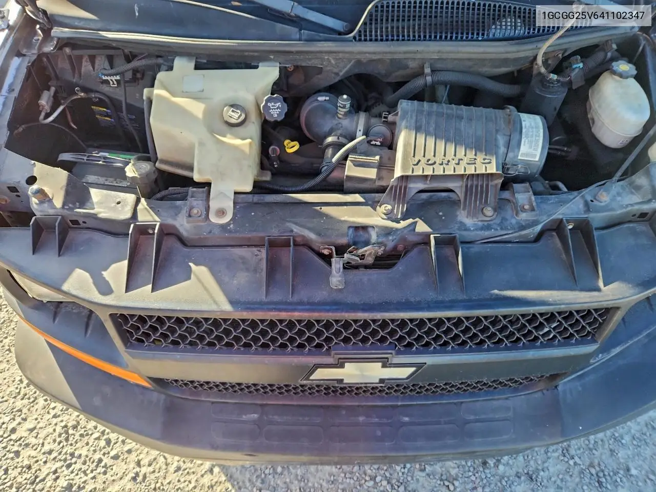 1GCGG25V641102347 2004 Chevrolet Express G2500