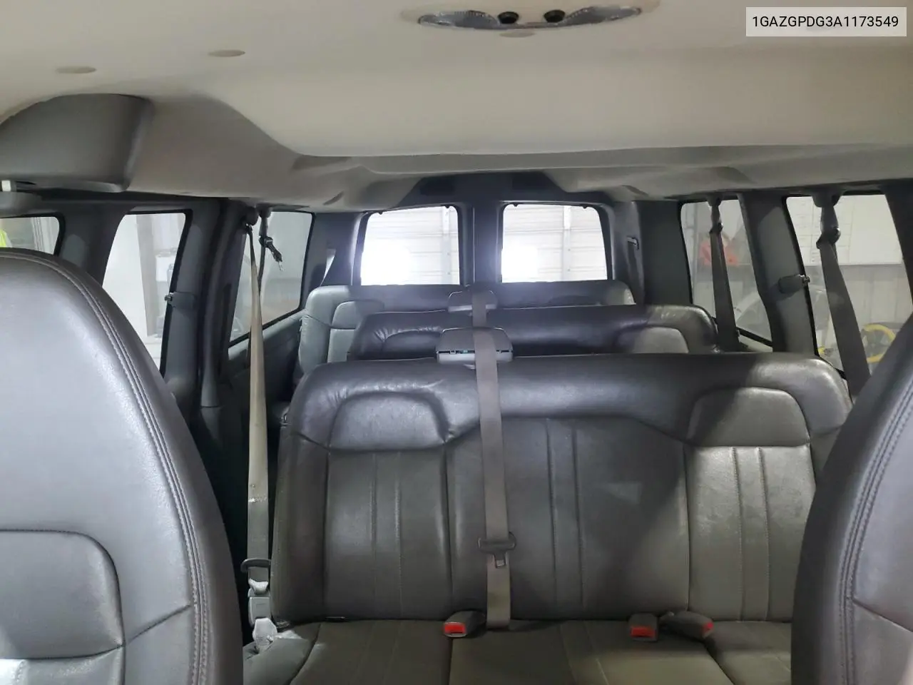 1GAZGPDG3A1173549 2010 Chevrolet Express G2500 Ls