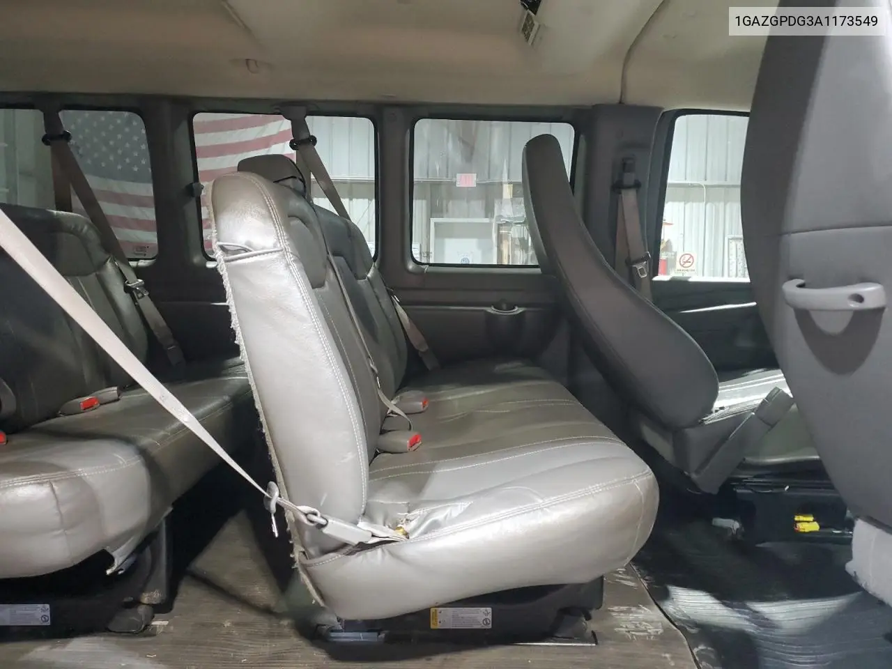 1GAZGPDG3A1173549 2010 Chevrolet Express G2500 Ls