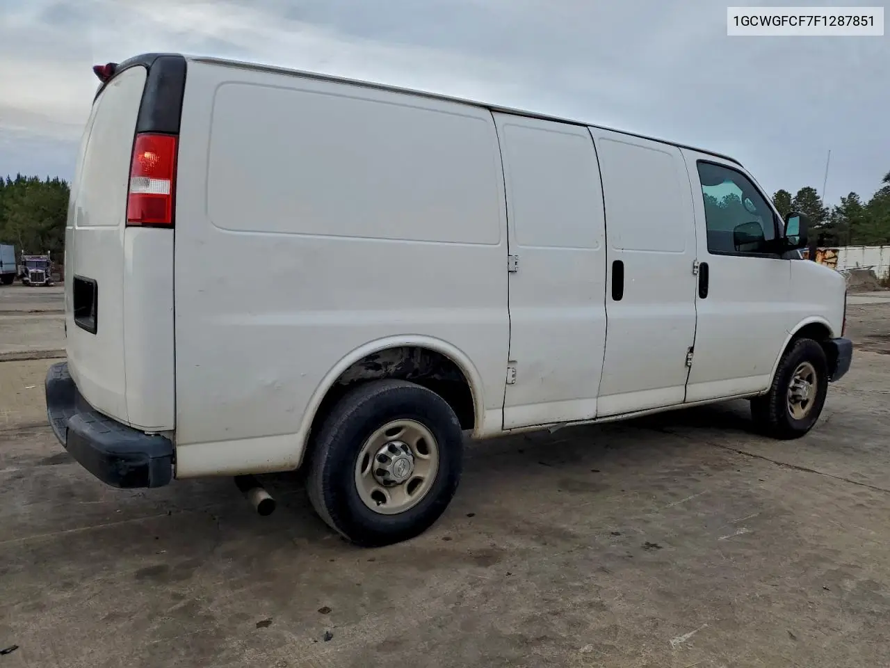 1GCWGFCF7F1287851 2015 Chevrolet Express G2500