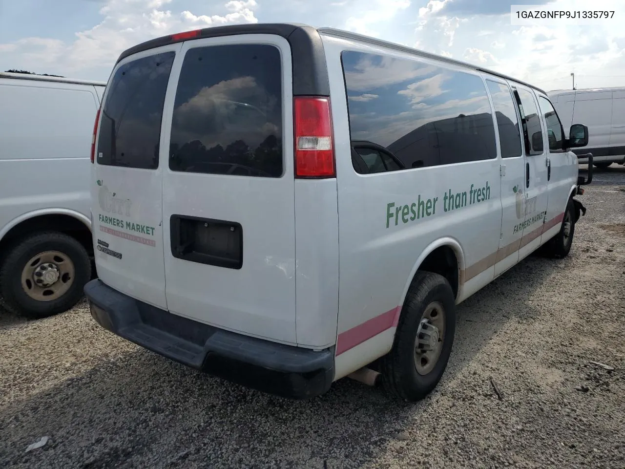 1GAZGNFP9J1335797 2018 Chevrolet Express G3500 Ls