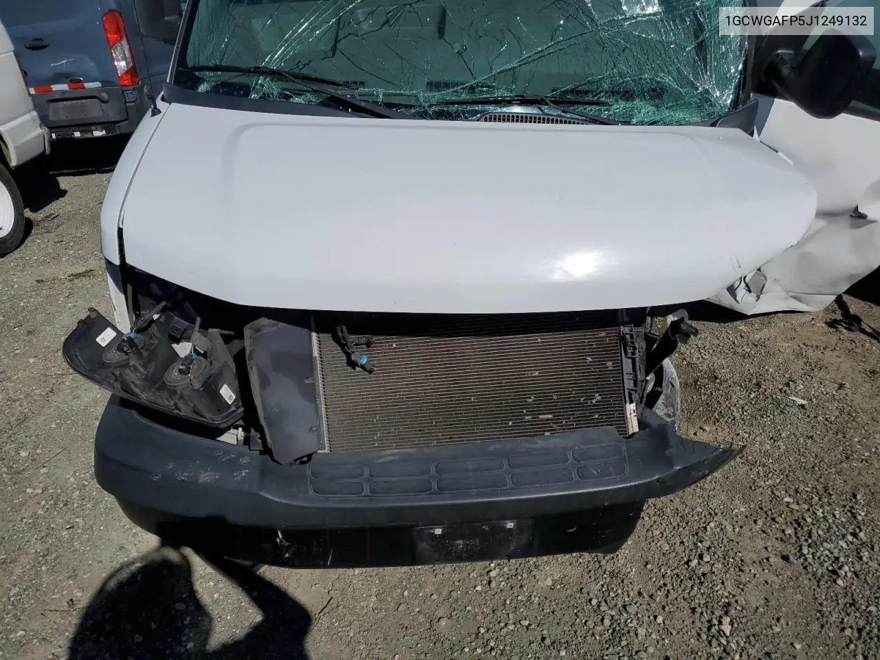1GCWGAFP5J1249132 2018 Chevrolet Express G2500