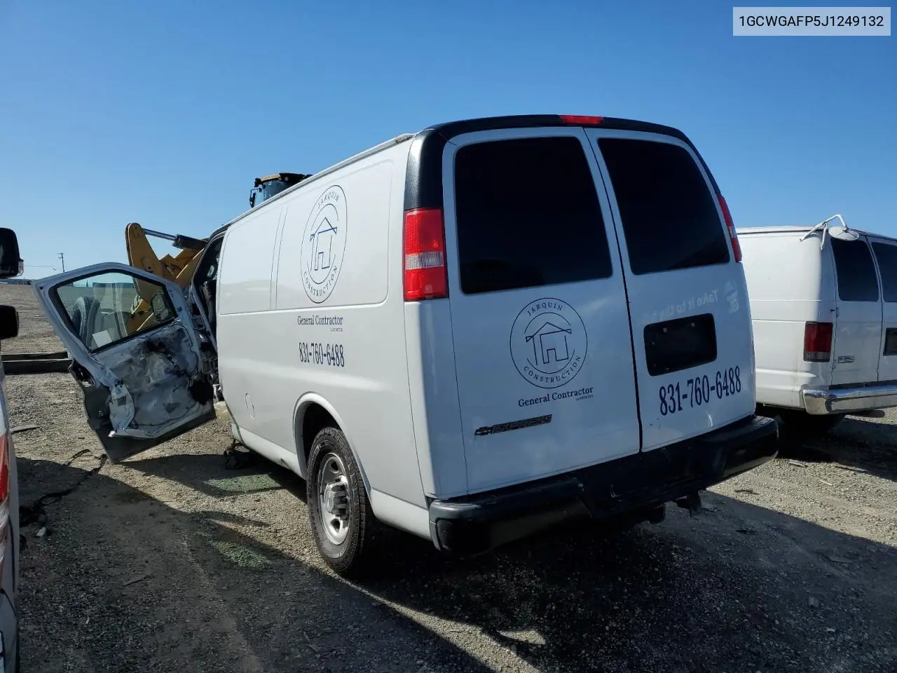 1GCWGAFP5J1249132 2018 Chevrolet Express G2500