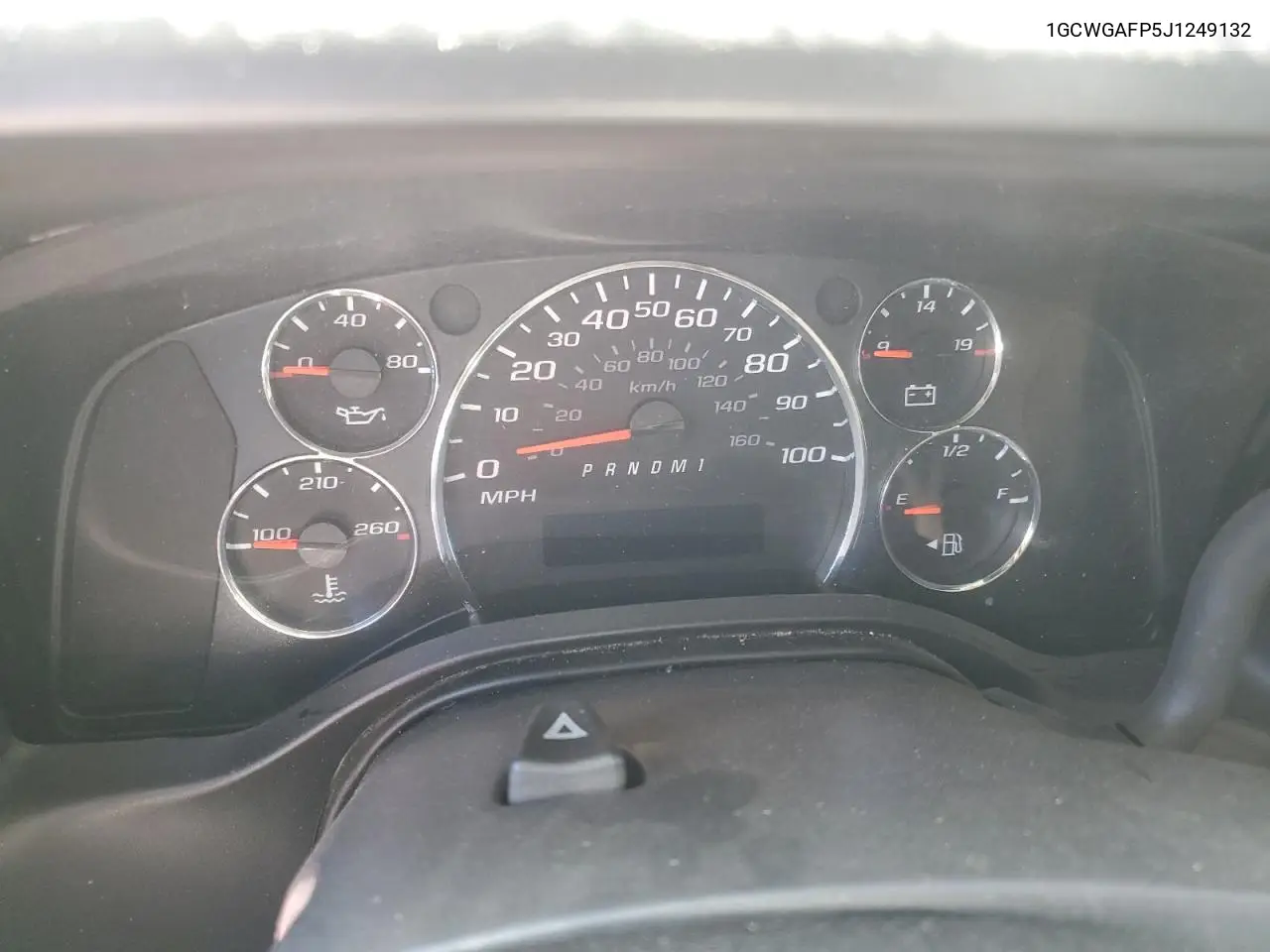 1GCWGAFP5J1249132 2018 Chevrolet Express G2500