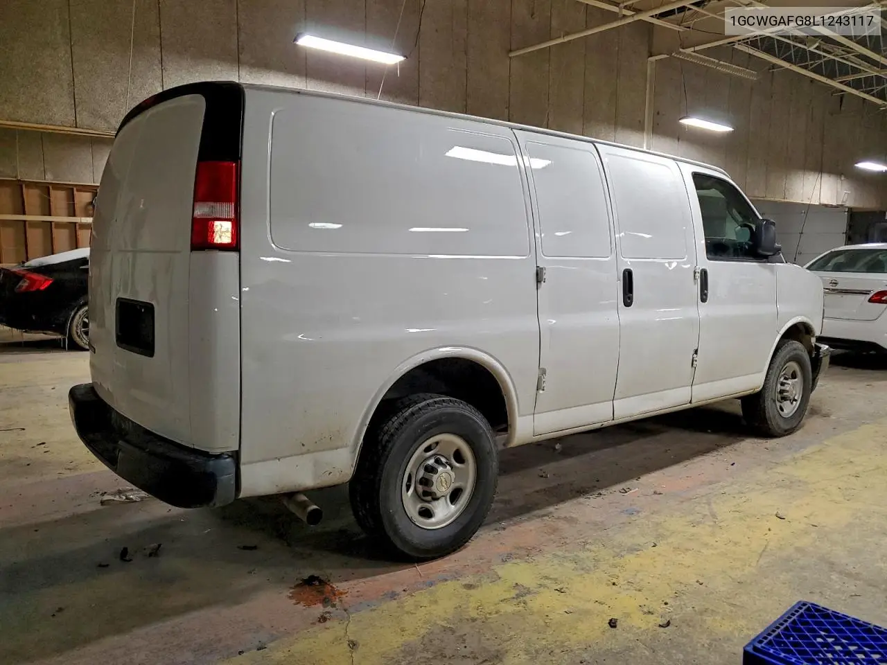 1GCWGAFG8L1243117 2020 Chevrolet Express G2500