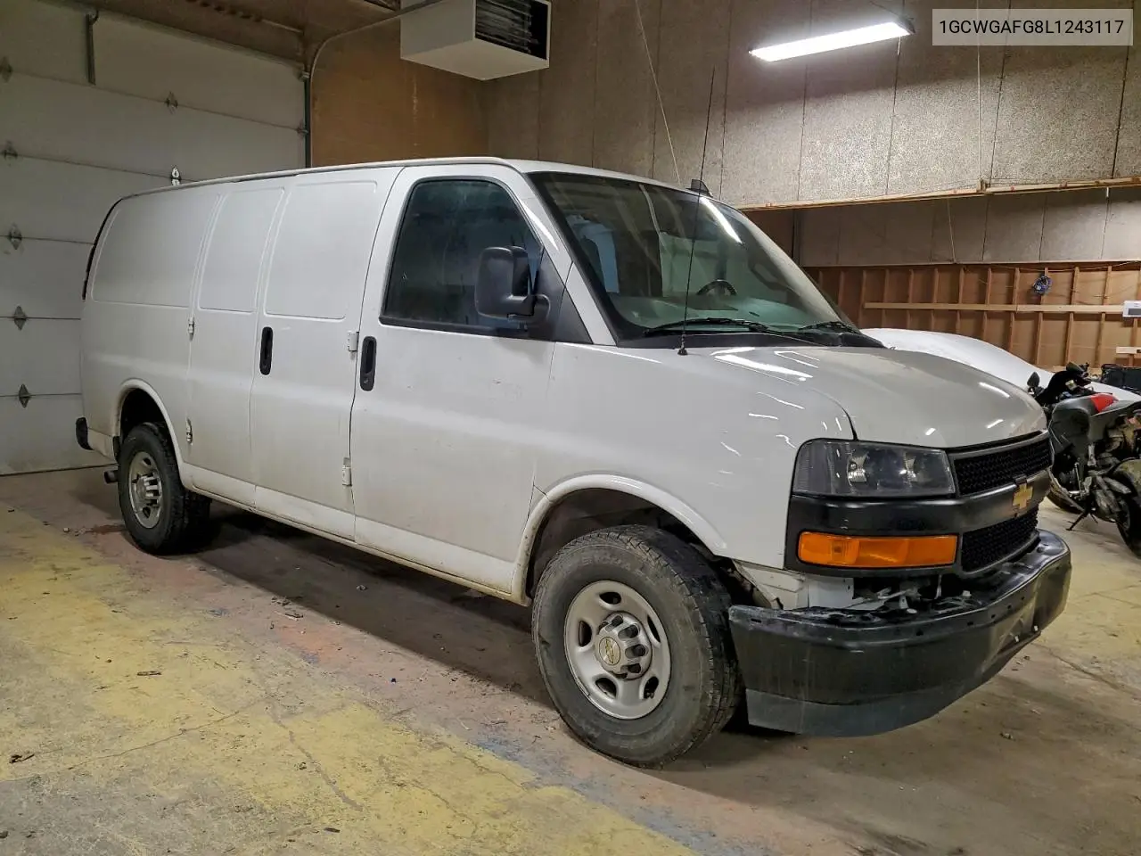 1GCWGAFG8L1243117 2020 Chevrolet Express G2500