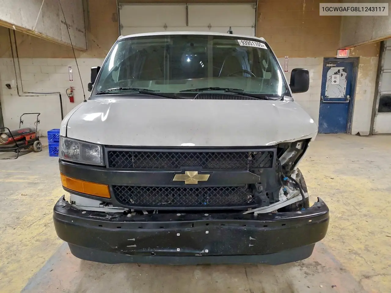 1GCWGAFG8L1243117 2020 Chevrolet Express G2500