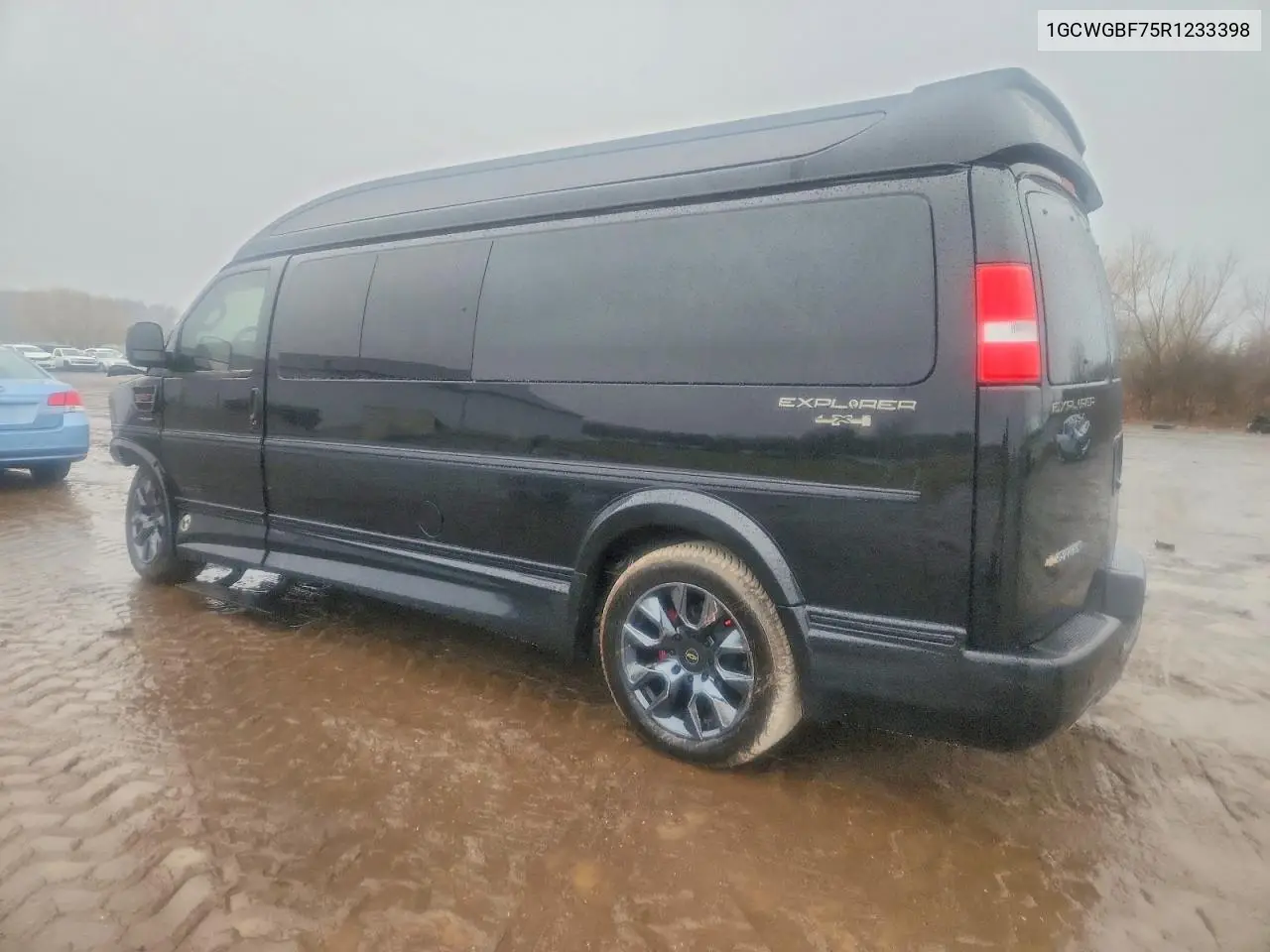1GCWGBF75R1233398 2024 Chevrolet Express G2500
