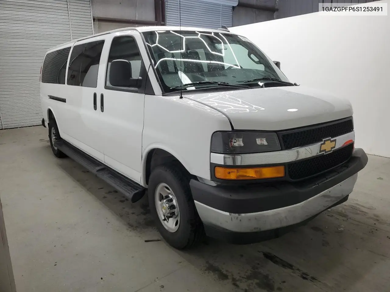 1GAZGPFP6S1253491 2025 Chevrolet Express G3500 Lt