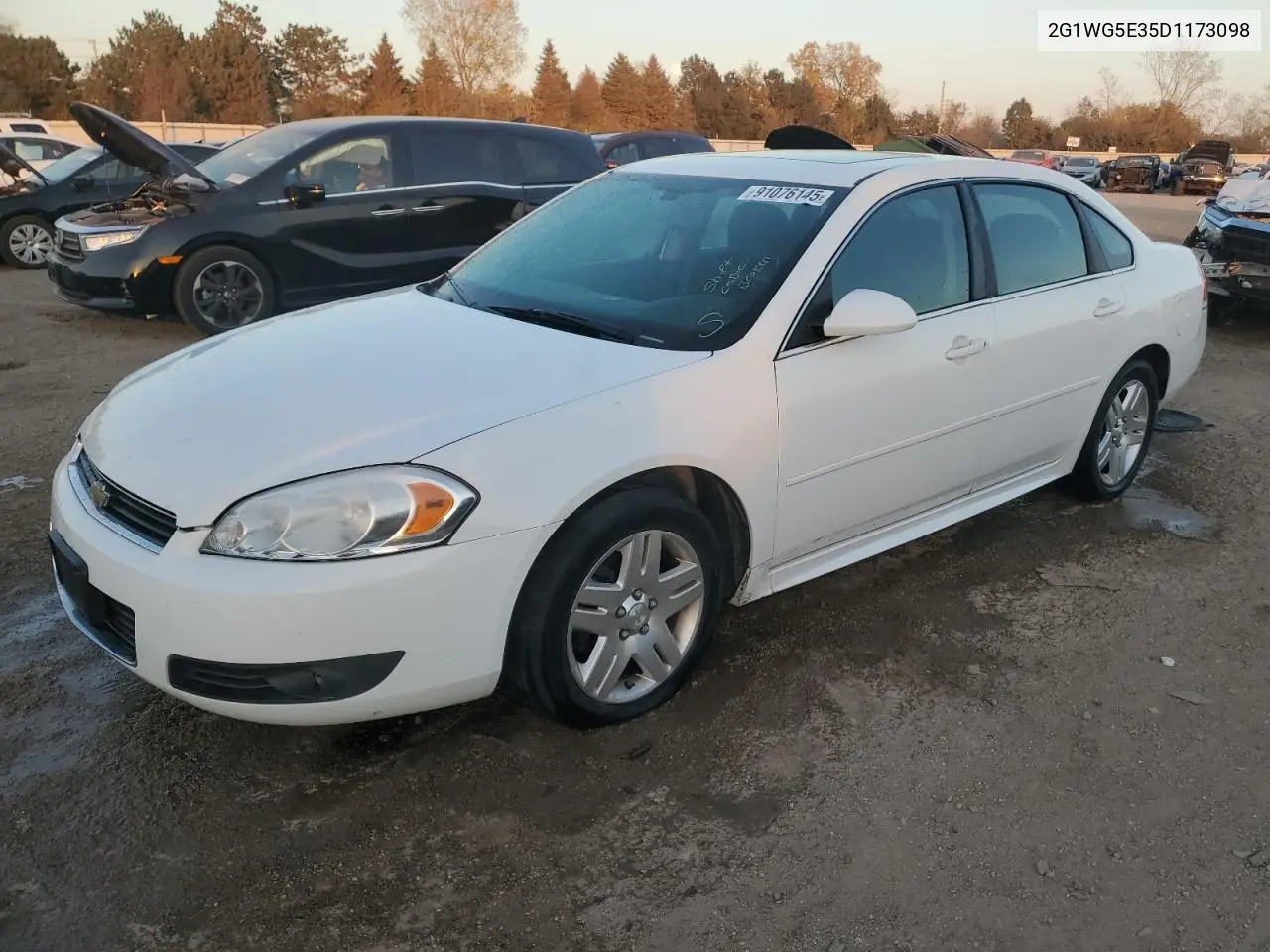 2G1WG5E35D1173098 2013 Chevrolet Impala Lt