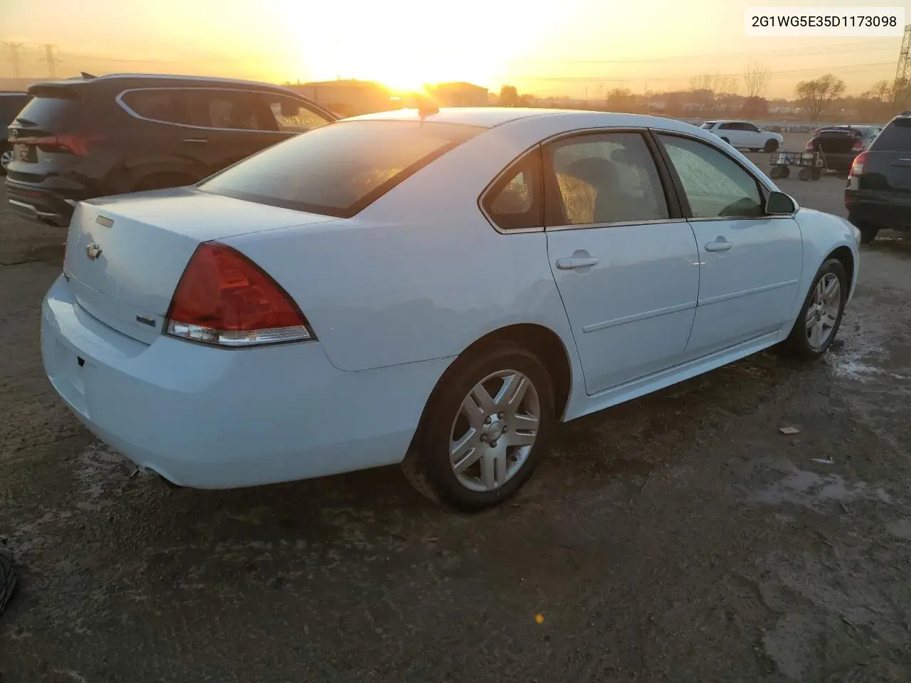 2G1WG5E35D1173098 2013 Chevrolet Impala Lt