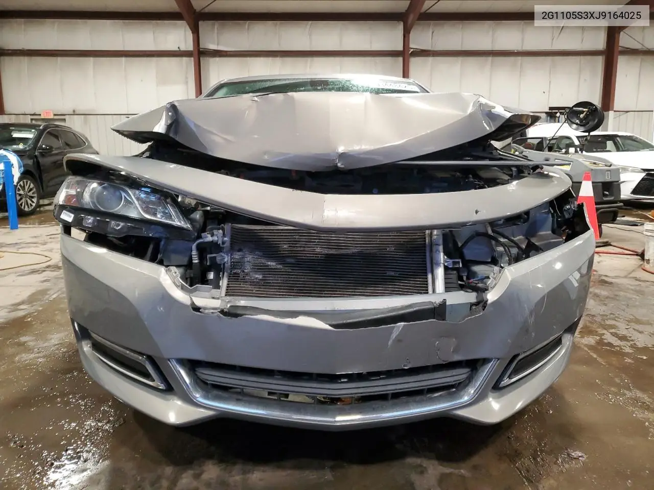 2G1105S3XJ9164025 2018 Chevrolet Impala Lt