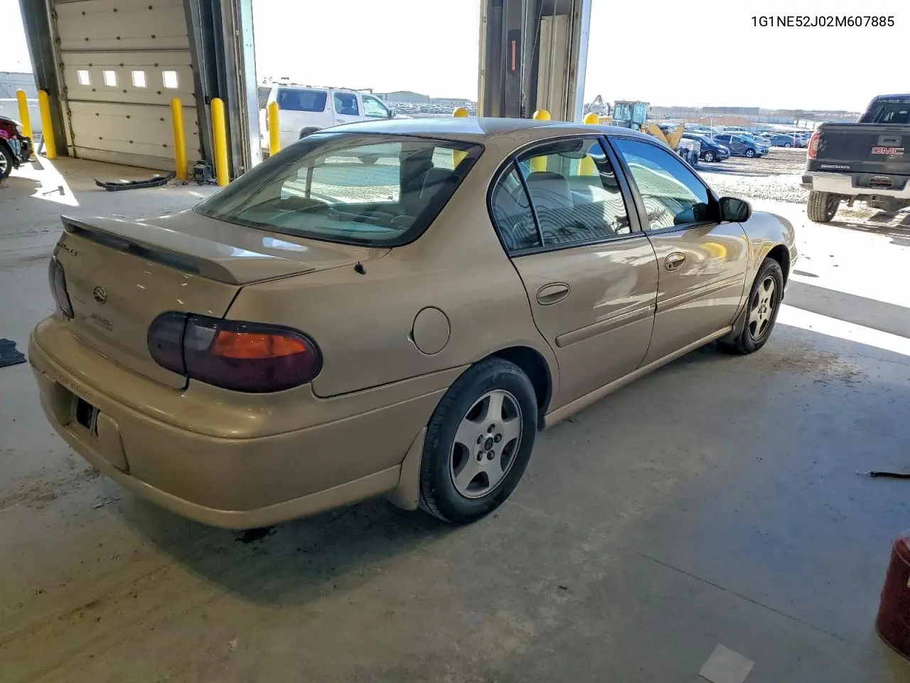 1G1NE52J02M607885 2002 Chevrolet Malibu Ls