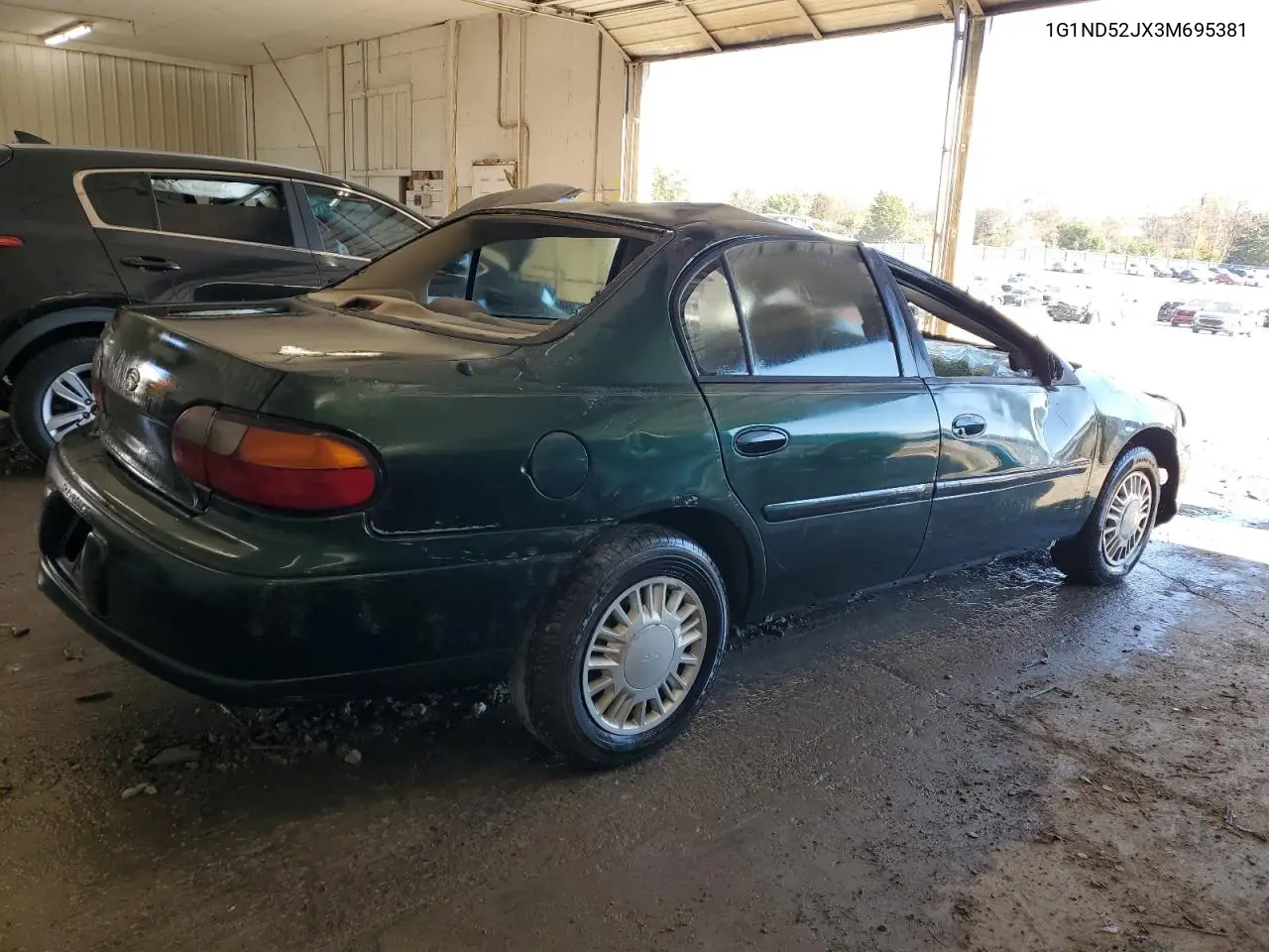 1G1ND52JX3M695381 2003 Chevrolet Malibu