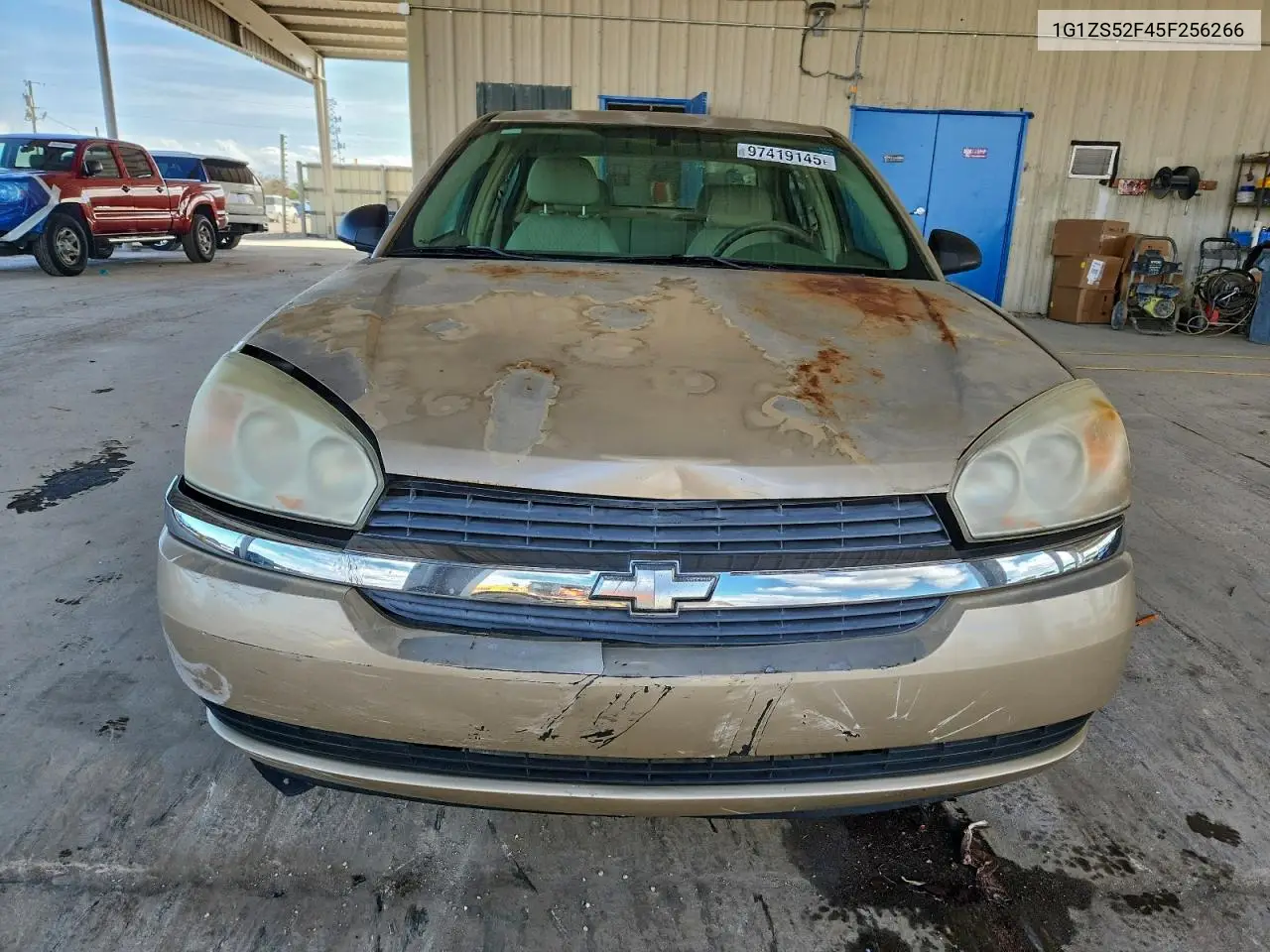 1G1ZS52F45F256266 2005 Chevrolet Malibu