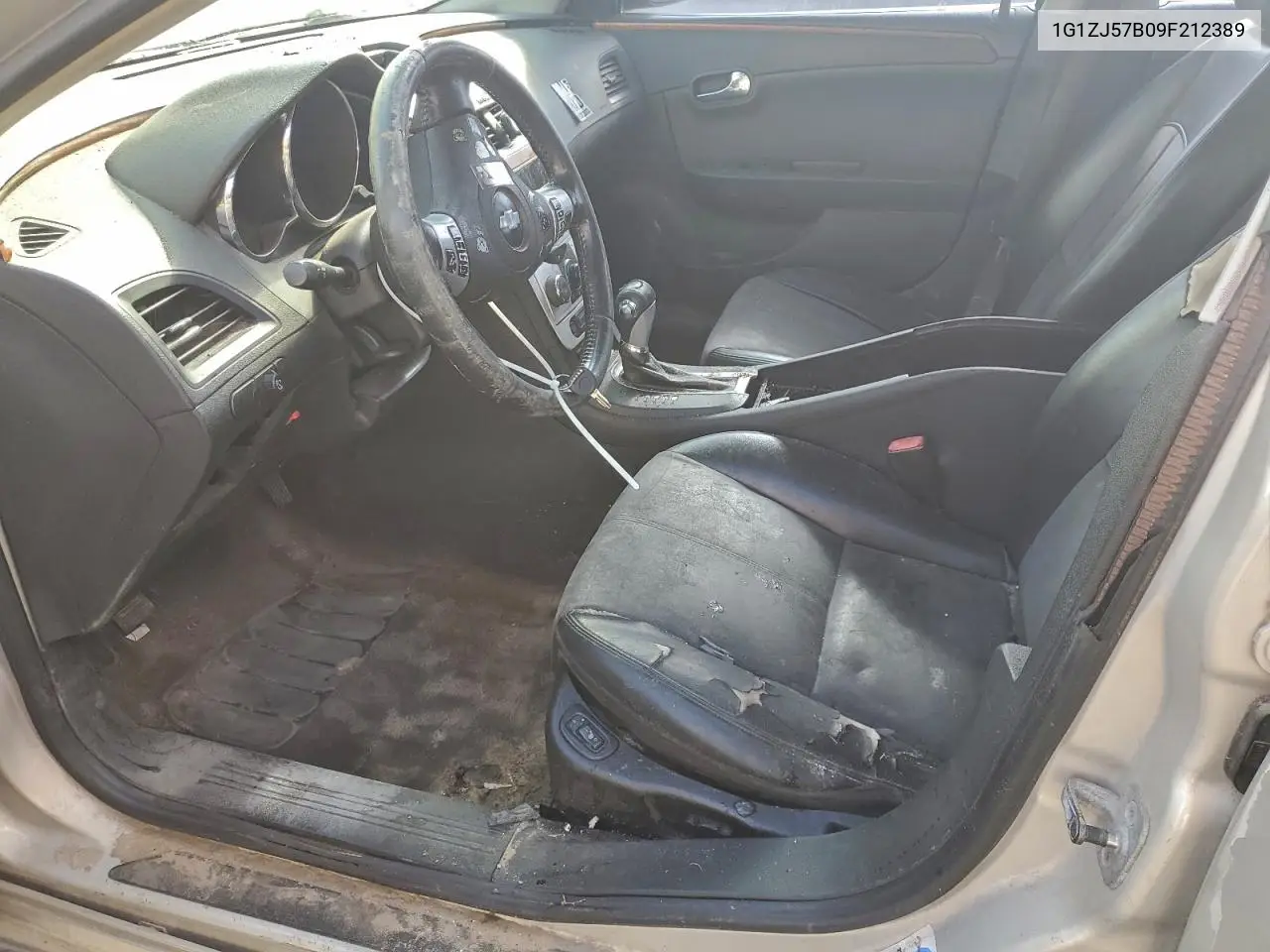 1G1ZJ57B09F212389 2009 Chevrolet Malibu 2Lt